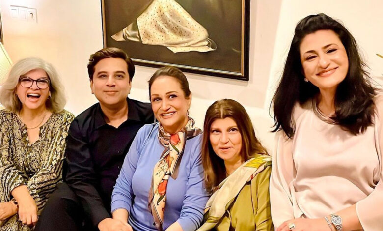 Bushra Ansari posts photos with Rubina Ashraf and Sonia Khan