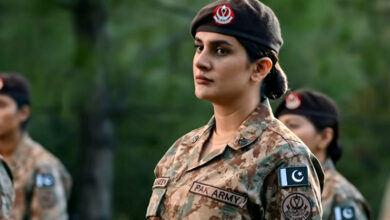 Kubra Khan Reflects on Challenging Moments During 'Sinf-e-Aahan' with Fainting Incidents