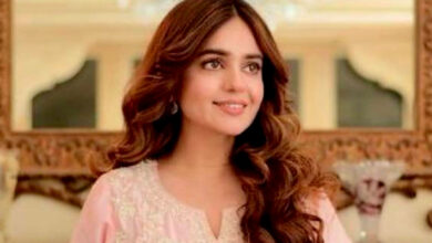 Sumbul Iqbal looks stylish in her latest Instagram pictures