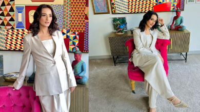 Momal Sheikh's Latest Pictures Showcase Her Radiant Beauty