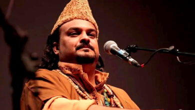 Remembering the Iconic Performances of Amjad Sabri on His Seventh Death Anniversary