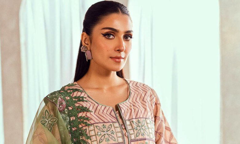 Ayeza Khan Shines with Elegance in a Gorgeous Lawn Dress
