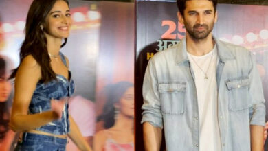 Ananya Panday and Aditya Roy Kapur Share Adorable Moment at Dream Girl 2 Screening